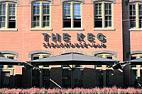 The Keg Steakhouse + Bar King West outside