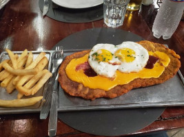 EL Club de la Milanesa food