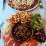 Au P'tit Creux Nourriture