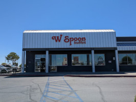 W Spoon Buffet outside