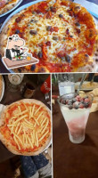 Pizzeria Collemare food