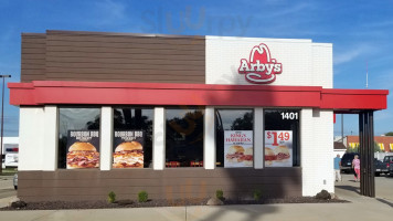 Arby's outside