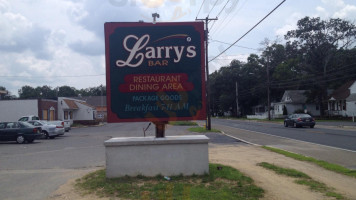 Larry's Bar And Restaurant outside