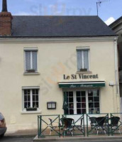 Le Saint-Vincent Restaurant outside