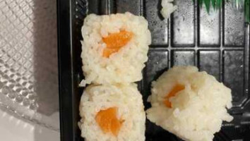 Mak Sushi food