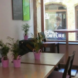 Les Gourmands Disent food