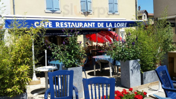 Bar Restaurant de la Loire inside