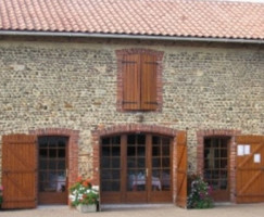Ferme Auberge Lacere outside