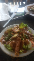 Rosded Too Thai food