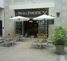 Le Dos De La Fourchette-cordeliers inside
