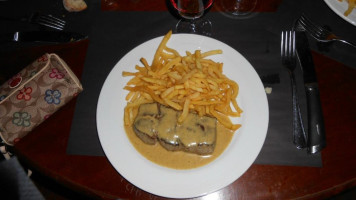 Entrecote Saint-jean food