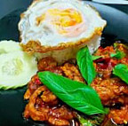 Gasbar มหานคร Nourriture