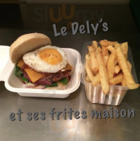 Dely's Burger food