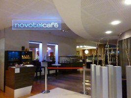 Novotel Cafe inside