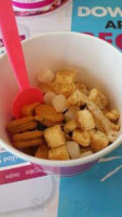 Menchie's Frozen Yogurt food