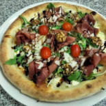 Pizzeria 340°c food