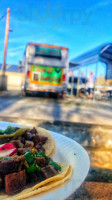 El Gallo Giro Taco Truck outside