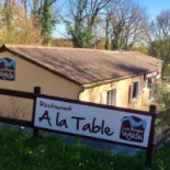 Les Berges d'Ayron Comida