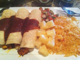 Plaza Azteca Grill food