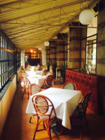 Casa Vieja Restaurantes inside
