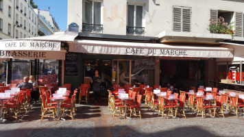 Café Du Marché inside