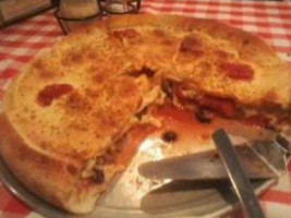 Luigis' Pizza And Pasta food