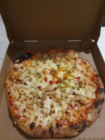 Pizza C63 food