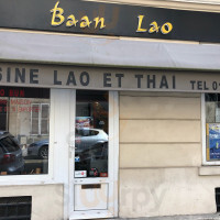 Baan Lao food