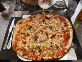 La Venezia Pizzeria food