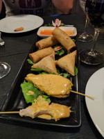Escale Thai food