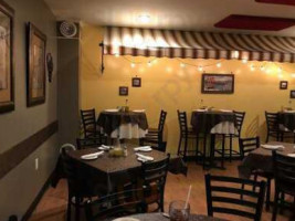 Lazzaro's Italian Bistro food