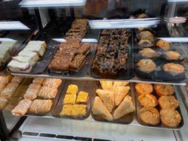 Baker's Bakery Cafe food