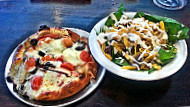 Revolve Pizza Kitchen food
