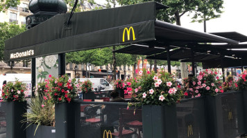 McDonalds - Champs Elysees food