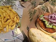 Pim Pam Burger El Born food