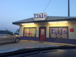 LEAL'S TAMALE FACTORY outside