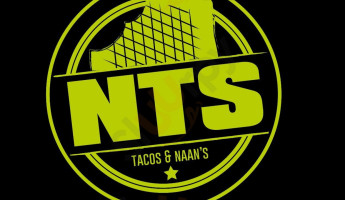 Naans Tacos food