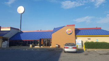 Burger King outside