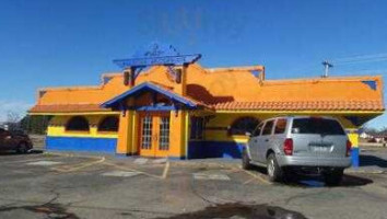 El Parian outside