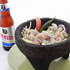 La Molcajeteria food