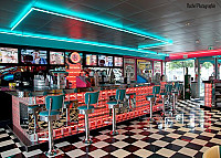 Tommy's Diner Cafe inside