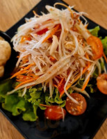 Moom Thai food