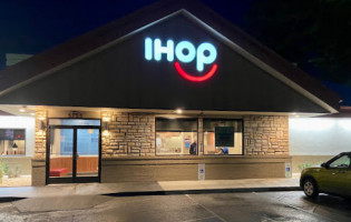 IHOP outside