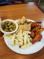 Duke's Wings And Seafood food
