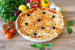 Pizza Erevan food
