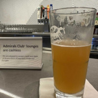 American Airlines Admirals Club food