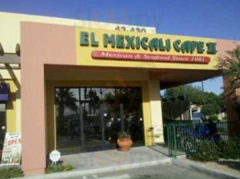 El Mexicali Cafe Ii outside