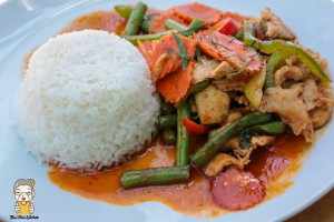 Thai Thai Kitchen food