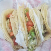 Jeny's Tacos food