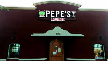 Pepe's Lounge inside